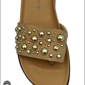 Donald j Pliner. Gorgeous thong slides with slight platform. Comfortable. EUC